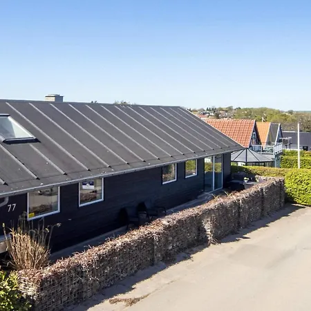 4 Star In Ferienhaus *